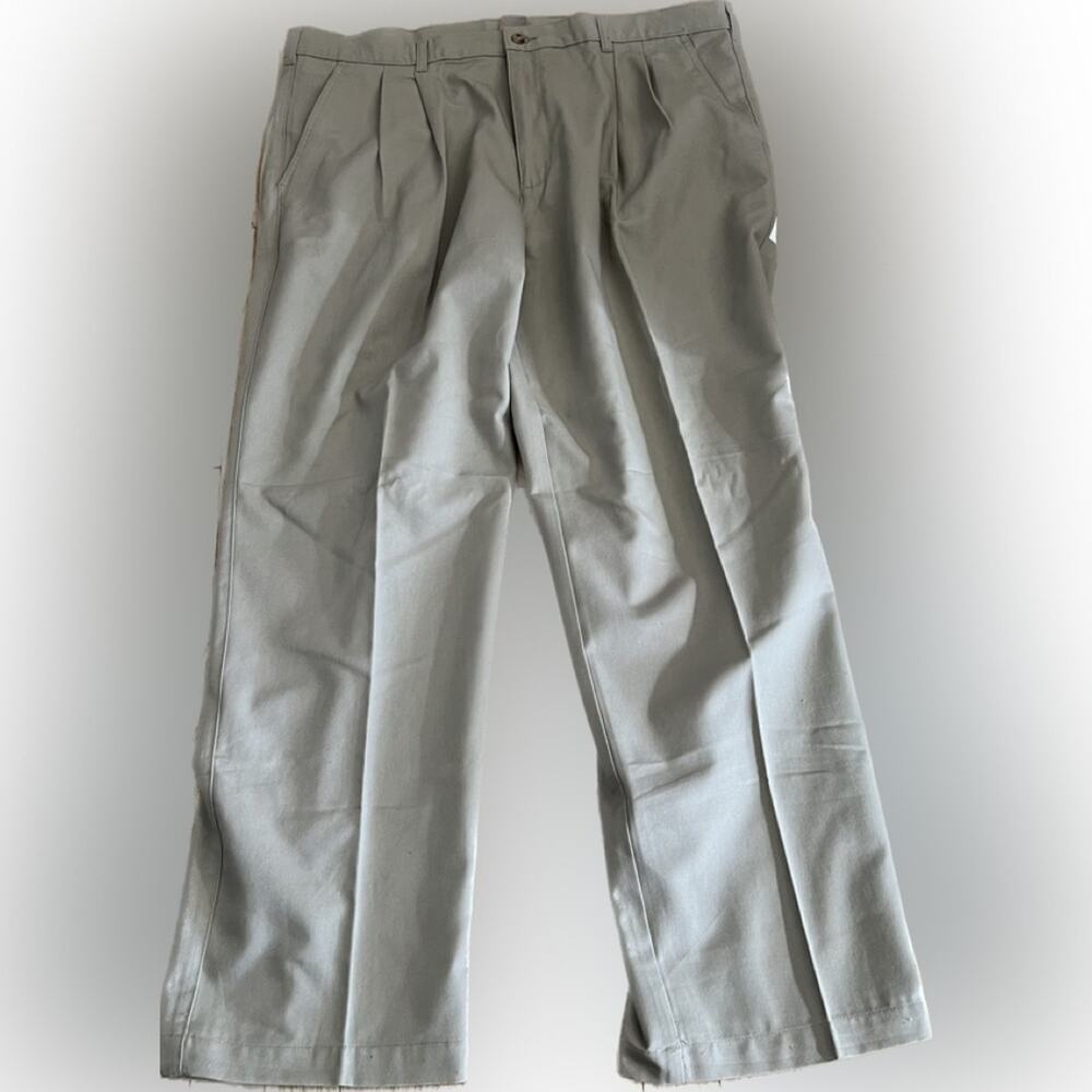 GEORGE MENS KAKIS SIZE 42X32 NWT